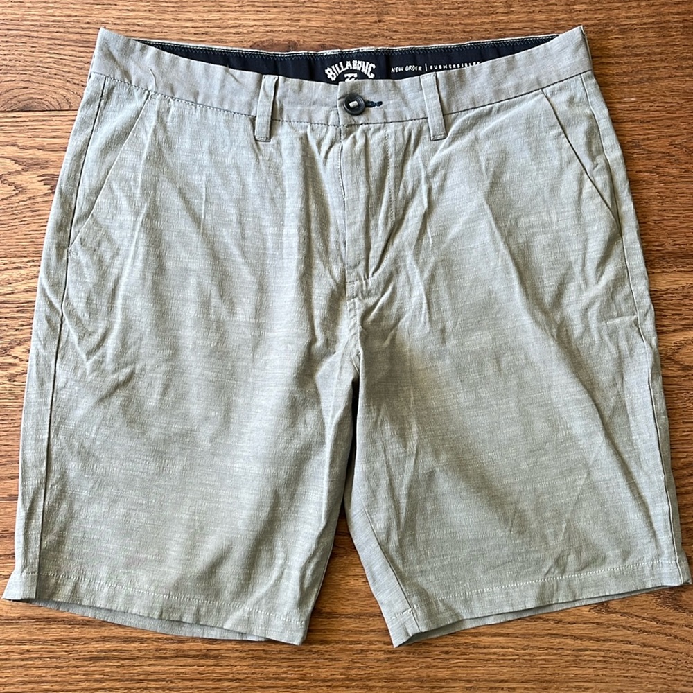 Billabong Shorts.